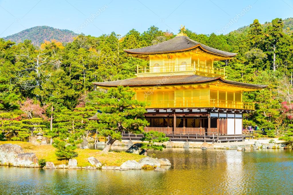 Pavilhao Dourado No Templo De Kinkakuji Stock Photo C Mrsiraphol