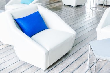 Güzel lüks yastıklar kanepeler dekorasyon