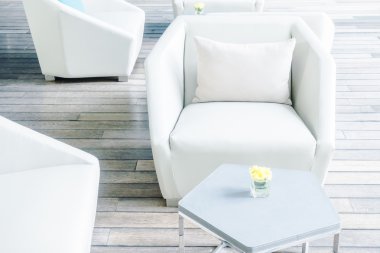 Güzel lüks yastıklar kanepeler dekorasyon