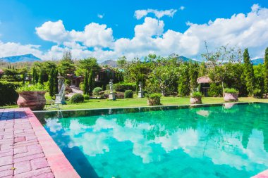 Açık manzaralı Yüzme Havuzu