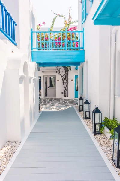 Bela arquitetura com estilo santorini e grécia — Fotografia de Stock