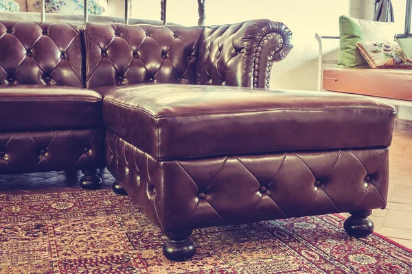 Dekorasi sofa kulit antik — Stok Foto