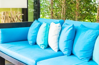 Kanepe dekorasyon güzel yastıklar