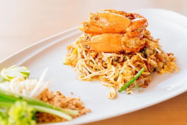 Pad thai noodles — Stock Photo, Image