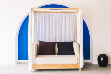 Güzel lüks yastıklar Divan