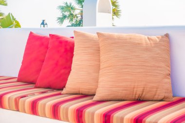 Kanepe dekorasyon yastık