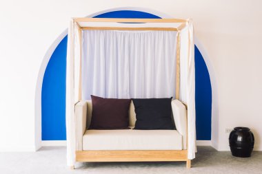 Güzel lüks yastıklar Divan