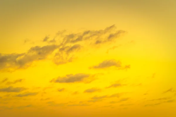 Schöne alte Wolken am Himmel — Stockfoto