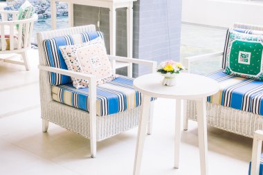 Güzel lüks yastıklar Divan