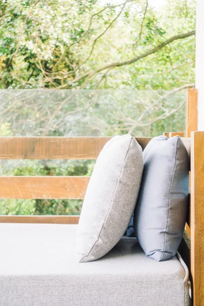 Kissen auf Sofadekoration — Stockfoto