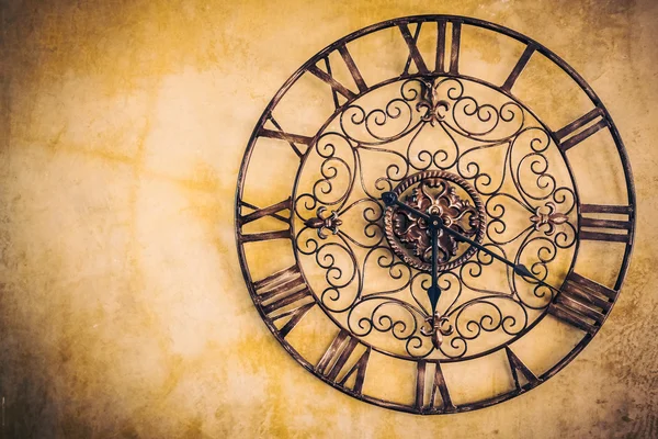 Old vintage clock — Stock Photo, Image