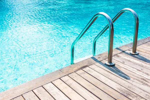 Stairs of swimming pool — Stock Photo, Image