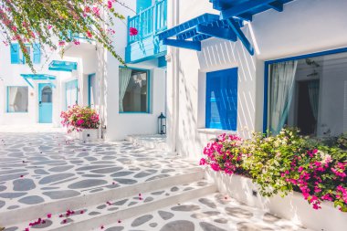 Santorini ve Yunanistan tarzı ile güzel mimari