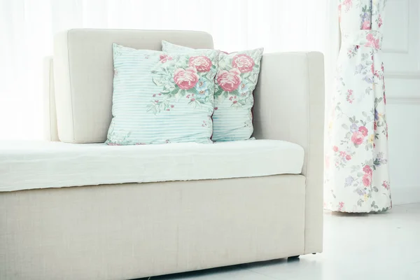 Beautiful luxury Pillows on sofa decoration — Stock Photo, Image