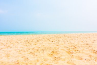 Güzel boş kum plaj