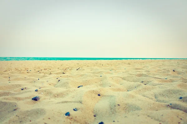 Hermosa arena vacía y paisaje marino — Foto de Stock