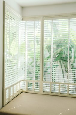 Kör pencere dekorasyon