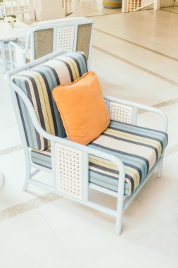 Güzel lüks yastıklar Divan