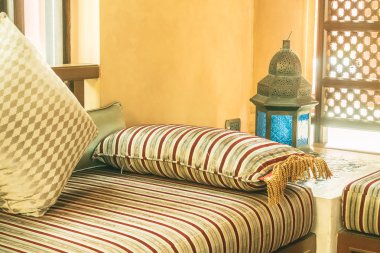 Fas tarzı ile kanepe yastık