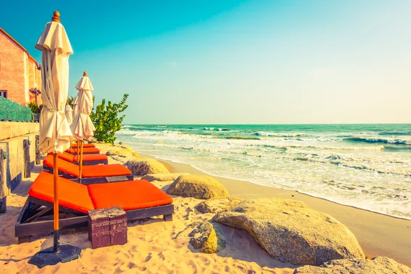 Wunderschönes tropisches Meer und Strand — Stockfoto