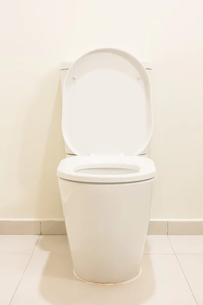 Witte wc-bril — Stockfoto