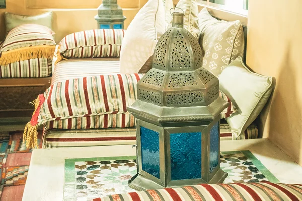 Fas tarzı ile kanepe yastık