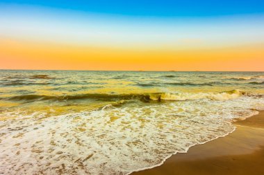 Sahilde güzel deniz