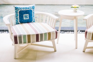 Güzel lüks yastıklar Divan