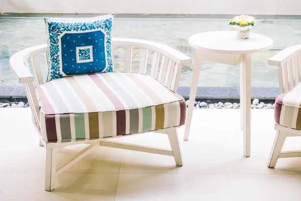 Güzel lüks yastıklar Divan