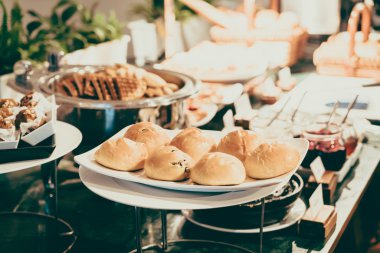 Otel restoranında açık büfe