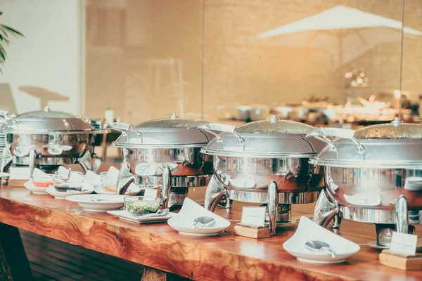 Otel restoranında açık büfe