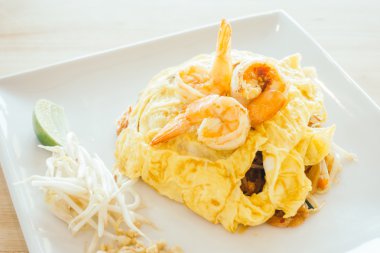 Hai erişte yemek tarzı