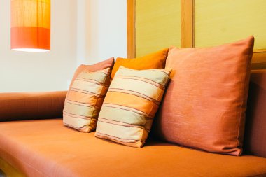 Kanepe dekorasyon yastık