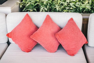 Yastıklar kanepe ve sandalye