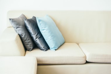 Güzel lüks yastıklar Divan