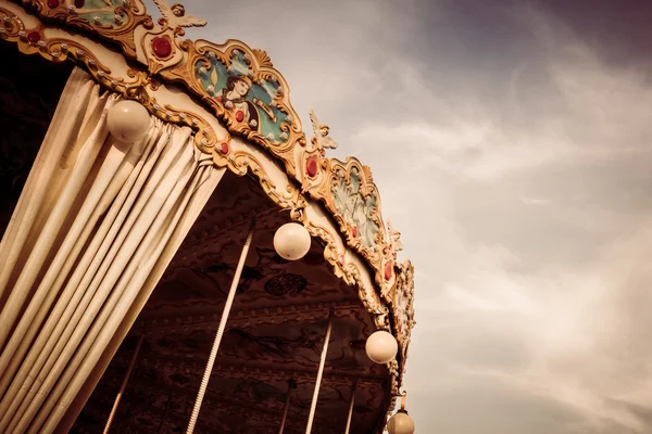 Vintage Carousel horse in attractiepark — Stockfoto