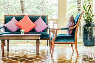 Yastıklar kanepe ve sandalye