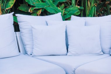 Güzel lüks yastıklar Divan