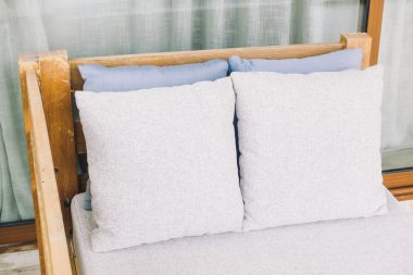 Kanepe dekorasyon yastık