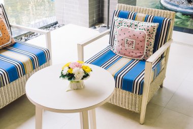 Güzel lüks yastıklar Divan