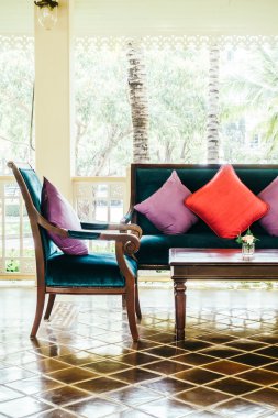 Yastıklar kanepe ve sandalye