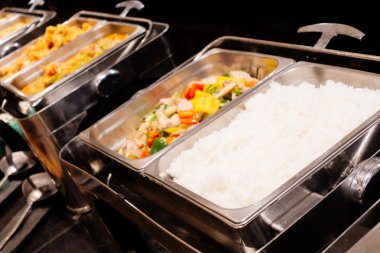 Otel restoranında açık büfe