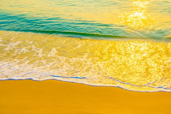 Sea wave on the beach — Stock Photo, Image