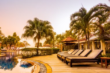 Günbatımı kez Resort'ta yüzme havuzu