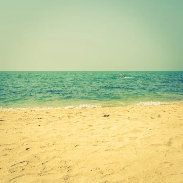 Hermosa playa y mar — Foto de Stock