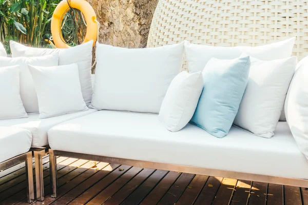 Güzel lüks yastıklar Divan