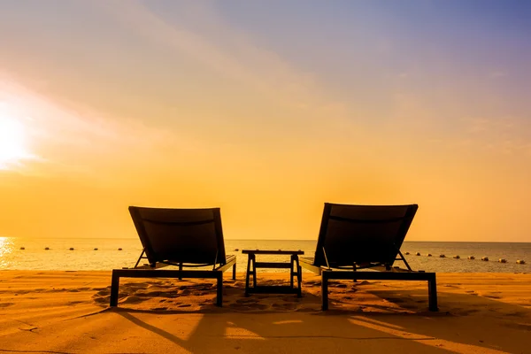 Sedia da spiaggia vuota — Foto Stock