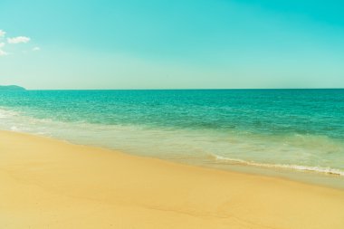 Güzel tropikal plaj ve deniz