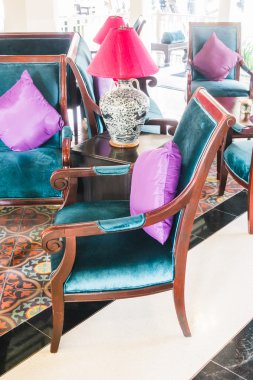 Yastıklar kanepe ve sandalye