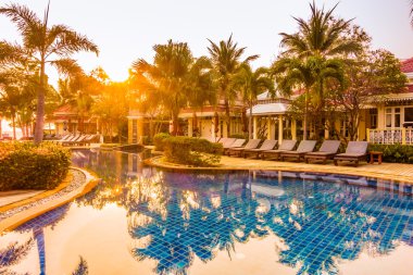 Günbatımı kez Resort'ta yüzme havuzu